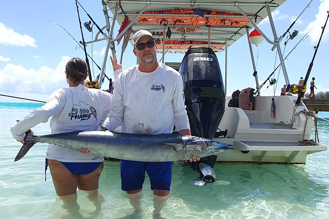 A Day of Big Game Fishing in a small group - Lunch, Drinks, and the Midday Break
