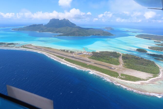 Bora Bora 30-minute Private Flight in a Light Aircraft - A smooth ride with little language pressure