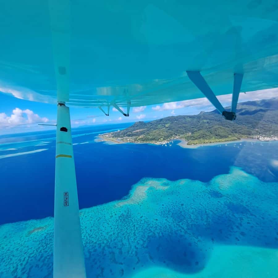 Bora-Bora 30 minutes private flight in light aircraft - Planning the airport transfer and waiting time