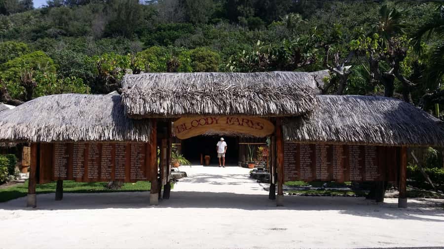 Bora Bora Adventure Day: 4X4 and Jet Ski with Lunch - Starting with pickup around Bora Bora