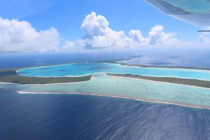 Bora Bora and the Tupai atoll the jewels of the Pacific, 45 min private flight - What the two-seat aircraft feels like