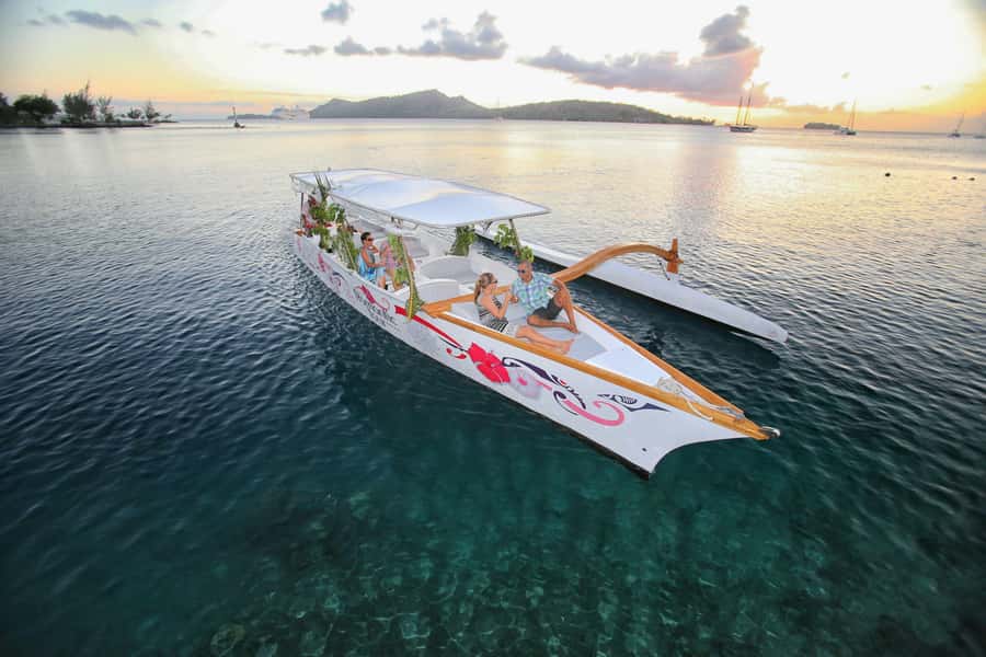 Bora Bora: Combo Sunset Cruise & Romantic Dinner at St James - Seventy-five minutes with the setting sun