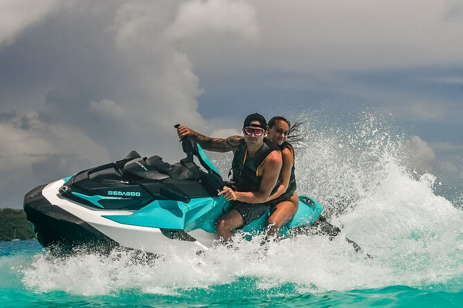 Bora Bora Island Tour By JET SKI - The motu break: fruit, coconut, and a change of pace