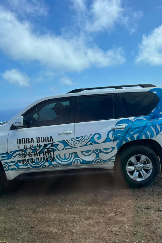 Bora Bora PRIVATE Jeep Safari Island Tour - Local stories, plants, and island life