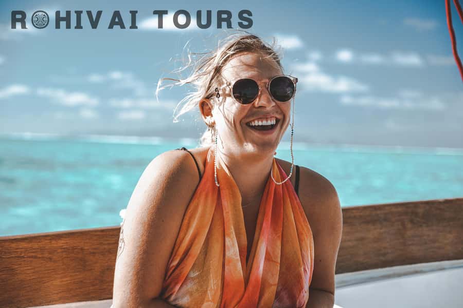 Bora Bora: Private Sunset cruise on the lagoon - The boat ride across Bora Bora’s lagoon