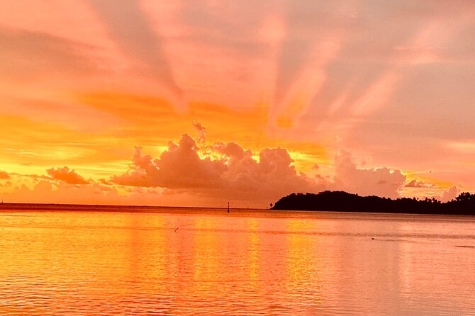 Crazy sea horse Private Sunset Tour in Bora Bora - Setting out at 4:30 pm