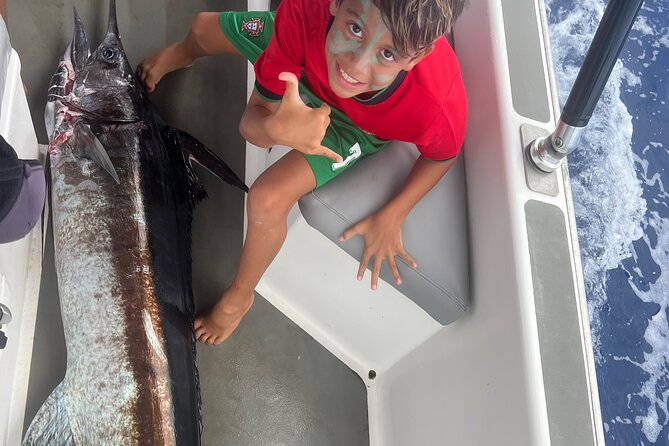 Day DE Fishing VIP in Moorea – Private Boat & Lunch - A guide-led experience for mixed abilities