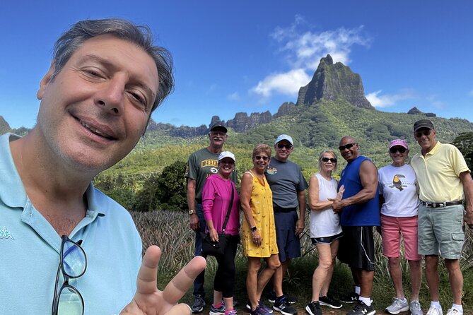 Discovering Moorea from Tahiti in 4x4 with the Ferry Terevau - Manutea Tahiti and Moorea’s pineapple products