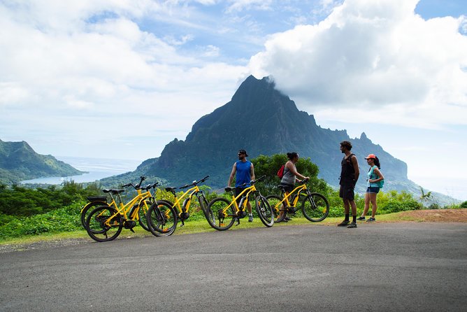 E-Bike Moorea Electric Bike Belvedere Tour (2 people minimum) - Polynesian temples and older Moorea
