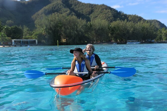 Eco guided excursion to the lagoon of Moorea in a transparent kayak Afternoon 2h - A sandy motu break with homemade juice