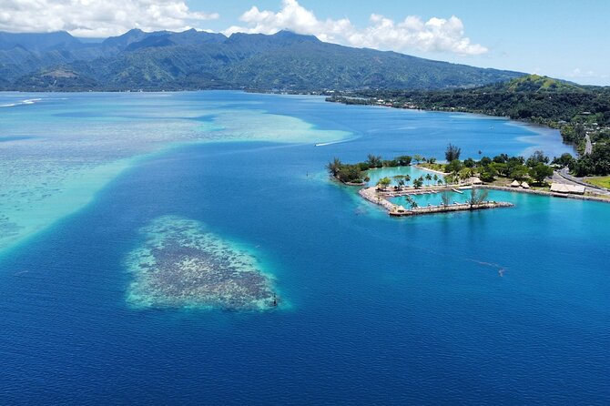 Excursion to discover the authentic Tahiti Peninsula 4:00 - Snorkeling in the lagoon
