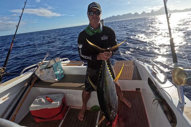 Exit fishing wholesale - Searching the deep water around Moorea