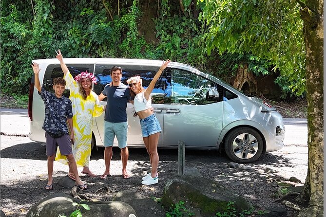 Explore Tahiti Nui, its landscapes and iconic sites. - The personal touches are part of the value