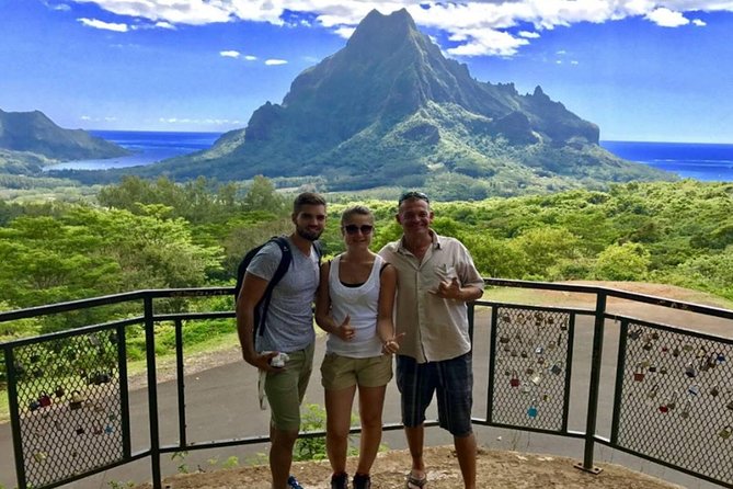 Franckyfranck Tours Moorea - Half day Tours - Manutea Tahiti and the local drink tasting