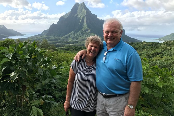 Franckyfranck tours Moorea - Tours privés // Private half day tours - Belvedere Lookout and the Rotui Mountain View