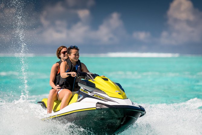 Island jet tour - Who will enjoy this most?