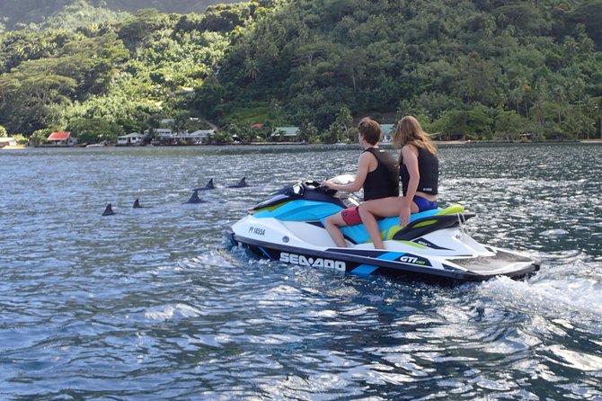 Jet-ski excursion 3 hrs Jet ski excursion to Moorea (single or two-seater) - Guides, Safety, and the Question of Speed