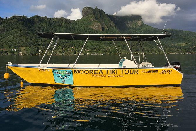 Land and Sea cultural tour to discover traditions, heritage and the lagoon - The motorboat view of Moorea’s lagoon
