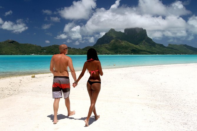 LUXURY PRIVATE Catamaran : Full-Day Sail & Polynesian Motu Lunch - The quiet pleasure of sailing without the engine