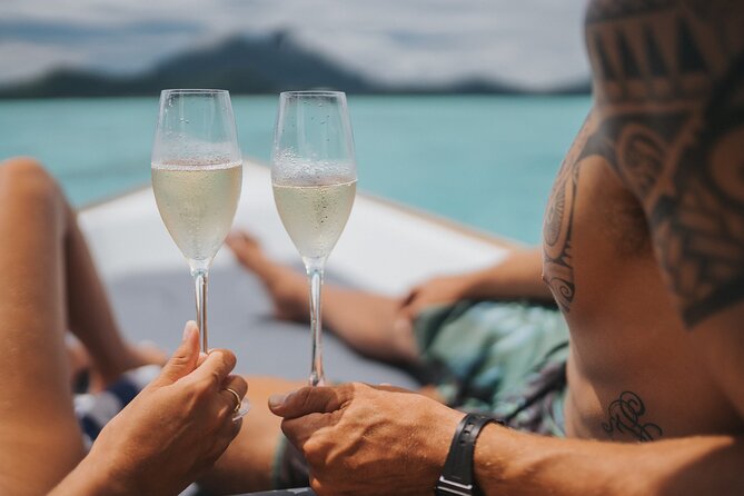 Luxury Private full day tour & Motu lunch in Bora-Bora - What the guide adds beyond snorkeling