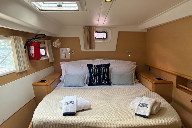 Luxury Private Moorea Cruise Tour - Cook’s Bay and Mount Mouaputa