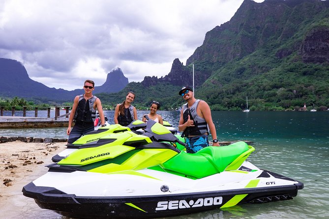 Moorea Explorer Jet Ski tour - Dolphins, whales, rays, and reef fish