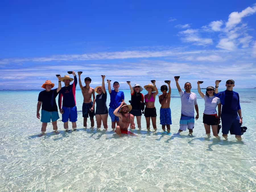Moorea: Hauru Lagoon 3-hour Guided Kayak Tour with Snack - Who should book this Moorea kayak tour?