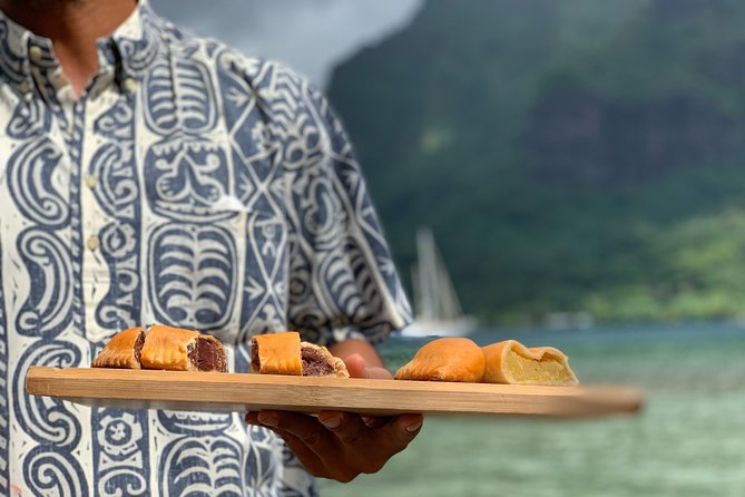 Moorea Street Food Tour - The first tastings: fruit, nuts, and island staples