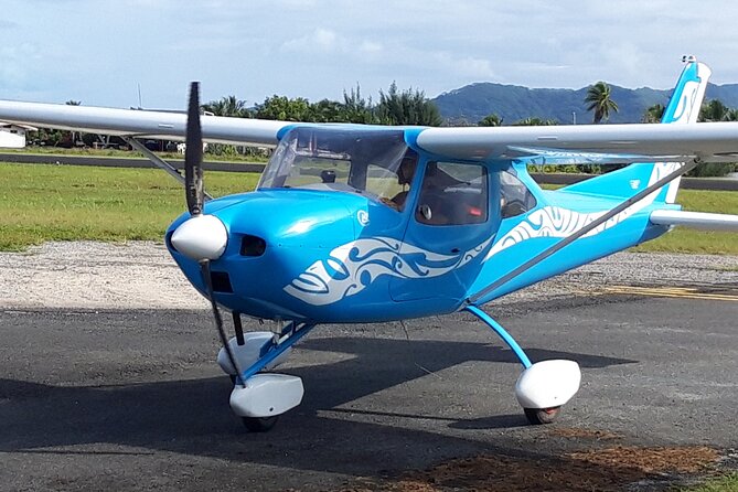 Private 30-minute flight downwind of Huahine - The Bay That Nearly Splits Huahine