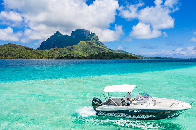 Private Boat Rental on Cap Camarat 25ft - Three hours on Bora Bora’s lagoon