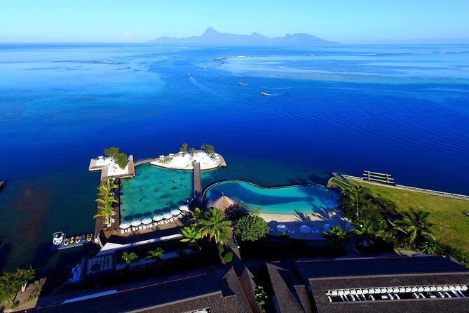 Private Boat Trip with Sunset / sunset cruise - A one-hour route through Tahiti’s lagoon