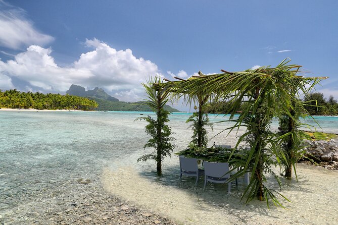 Private Bora Bora Lagoon & Water Lunch Experience - Choosing snorkeling stops with your captain