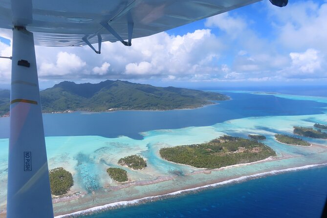 Private flight, in a light plane over the Polynesian motus from Raiatea - Is $72.88 a fair price?