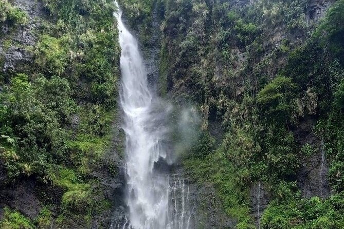 Private Full Day Tour of Tahiti - Taravao Plateau delivers the big midday view