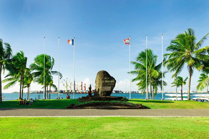 Private Half Day Tour: Papeete and Nature of Tahiti east coast - The guides and the private-tour advantage