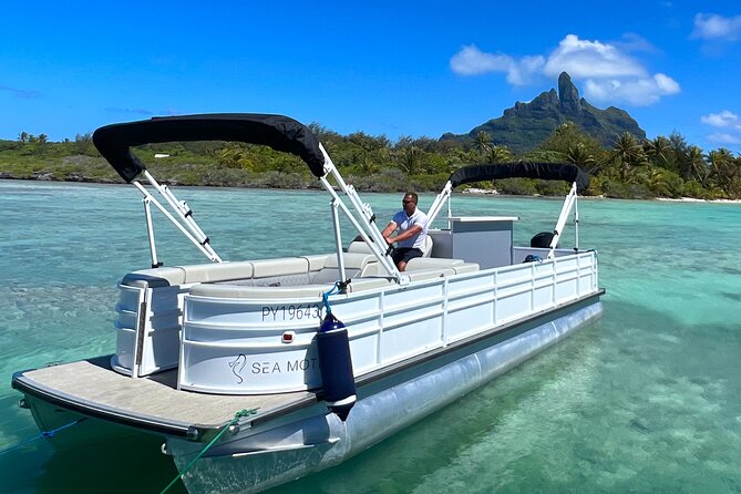 Private Lagoon Tour on a Prestigious Pontoon Boat in Bora Bora - Cruising beneath Mount Otemanu