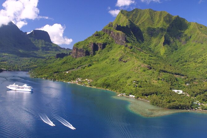 Private Transfer : Hotel to Moorea Airport (or) Pier - Why a simple departure ride matters on Moorea