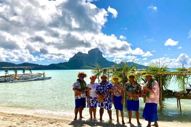 Reef Discovery Private Treasure Hunt - Stop three or four: eagle rays and the final clue