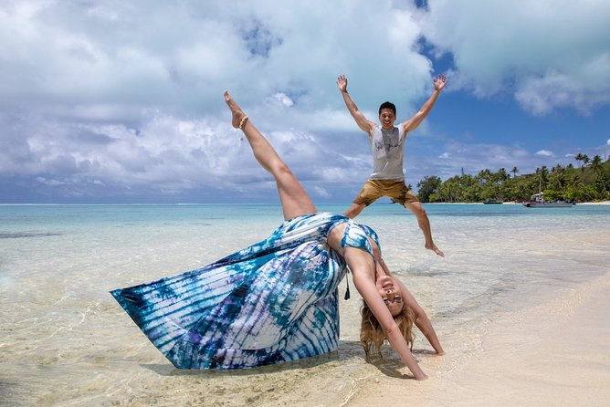 Romantic Photo-Shoot at Matira Beach - The price: $585 per private group