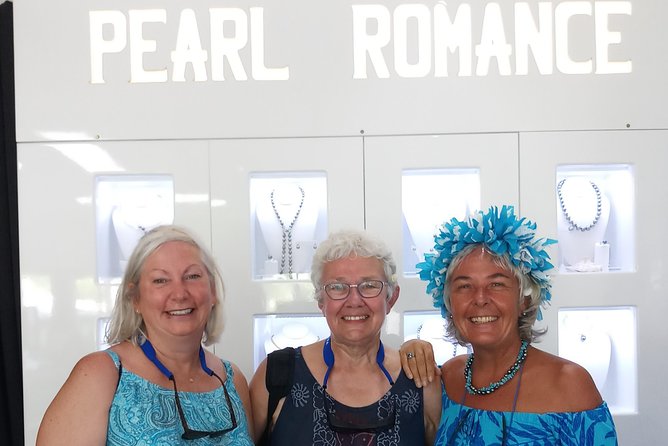 Scenic Shopping Tour from cruise ship - Belvedere Lookout: Moorea’s mountain center