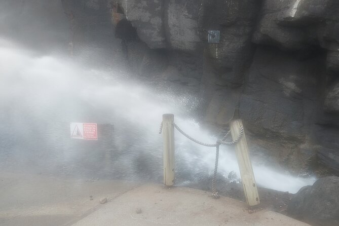 Shared 4.5h Circle Island Tour of Tahiti Nui by Lydia - Grottes de Mara’a, a lava tube filled by springs