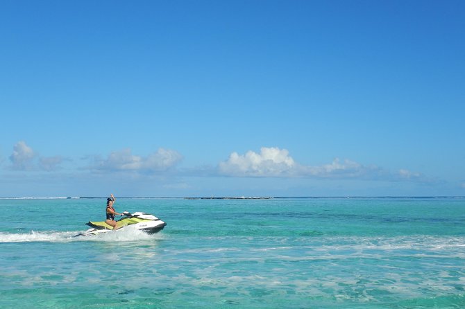 Shared Transfer : Hotel to Moorea Airport (or) Pier - A practical way to leave Moorea