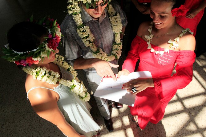 Shared Transfer: Tahiti Airport to Hotel or Cruise Port - Important destination limits