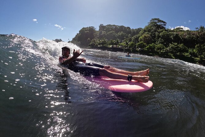 SURF TAHITI Bites & Waves – Surf experience with every bite - At least 90 minutes on the waves
