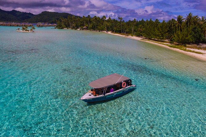 Tahaa Lagoon Tour -Departure Raiatea-Small groups (max 12 p) - Champon Pearl Farm: seeing how Tahitian pearls are made