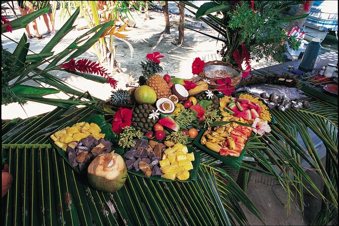 Tahaa Lagoon Tour -Departure Raiatea-Small groups (max 12 p) - Tau Tau Coral Garden: the day’s best water stop