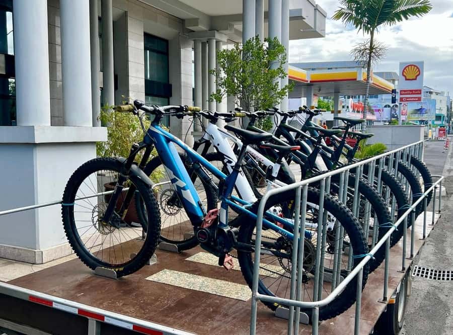Tahiti E-bike, mtb, vtt Tour with Swimming and Lunch - The Details That Shape the Day