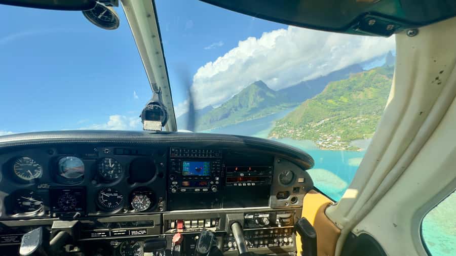 Tahiti: Full Day island tour with private jet flight (Cessna, Piper) - Key points to know before booking