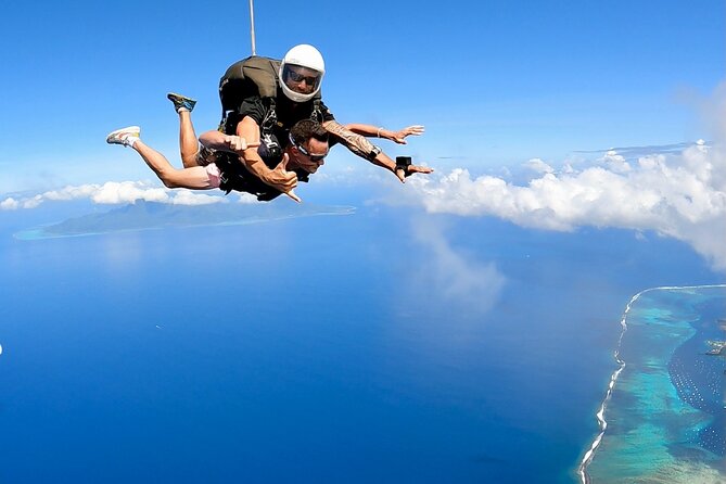 Tahiti: Full Day Tour with Parachute or Paragliding EN - Key points at a glance