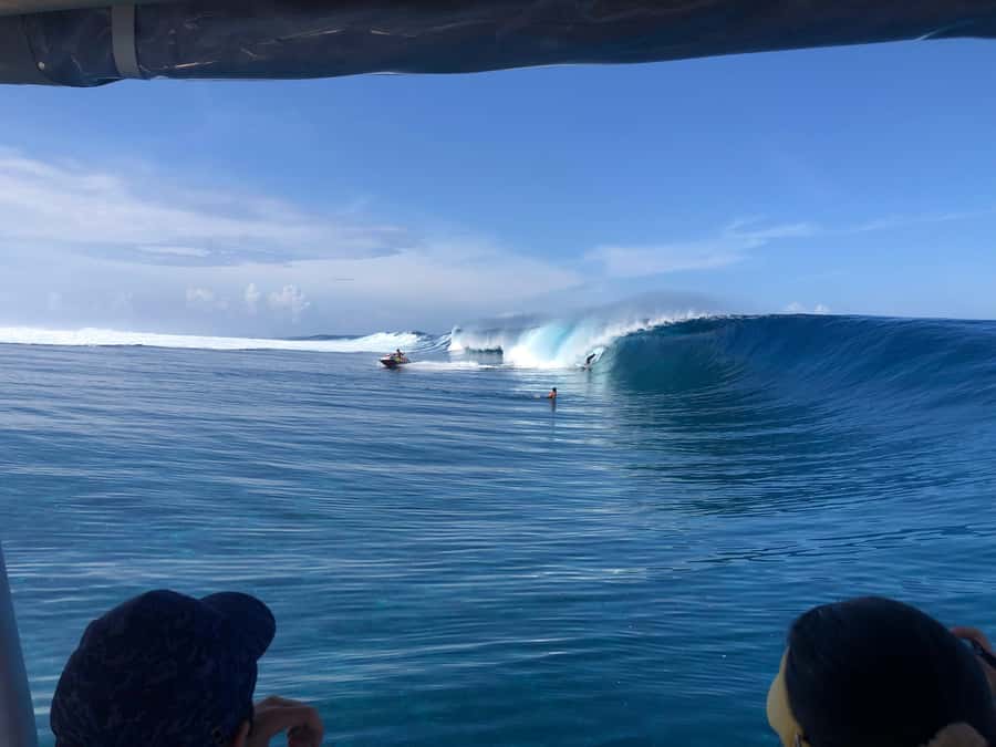 Tahiti: Teahupoo Wave Watching Tour - Boarding at the Teahupo’o marina